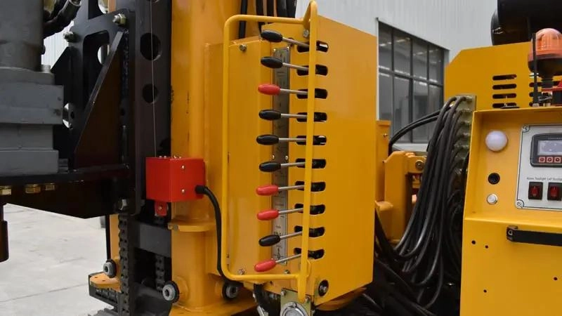 Pile Driver equipment closed up