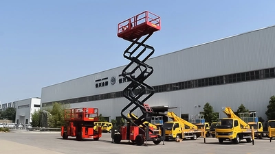 Scissor lift, high into the air